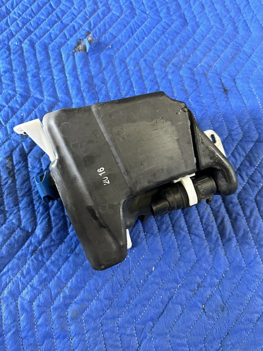 2017 AUDI R8 V10 WINDSHIELD WASHER RESERVOIR TANK OEM GENUINE 4S1 955 449 A