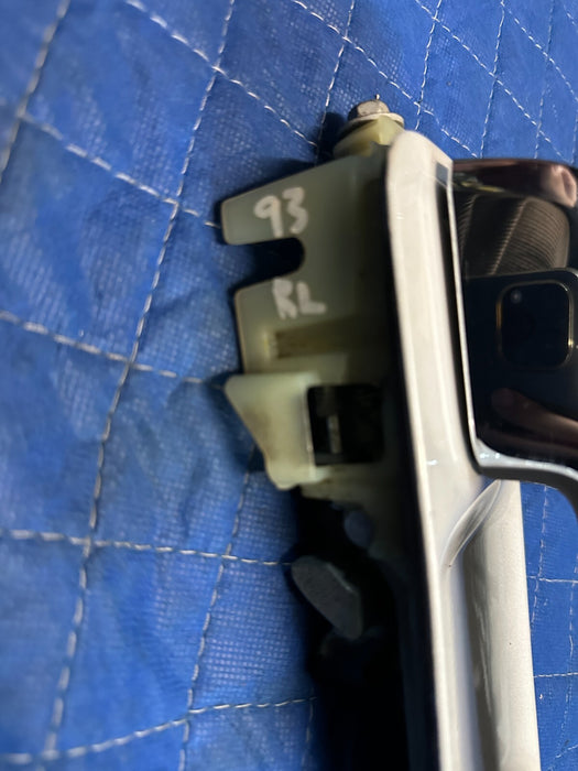 2017-2019 FORD F250 F350 F450 REAR LEFT PEARL WHITE W/ CHROME DOOR HANDLE OEM