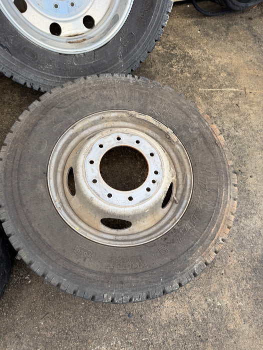 (4) FORD F450 REAR 10X225 2 STEEL 2 ALUMINUM WHEELS TOYO 265/70R19.5