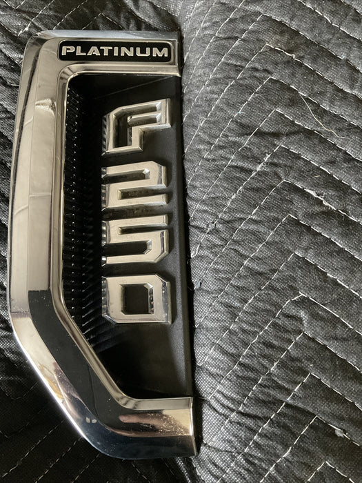 2017 2018 2019 FORD F250 PLATINUM DIESEL 6.7L LEFT PASSENGER FENDER EMBLEM OEM