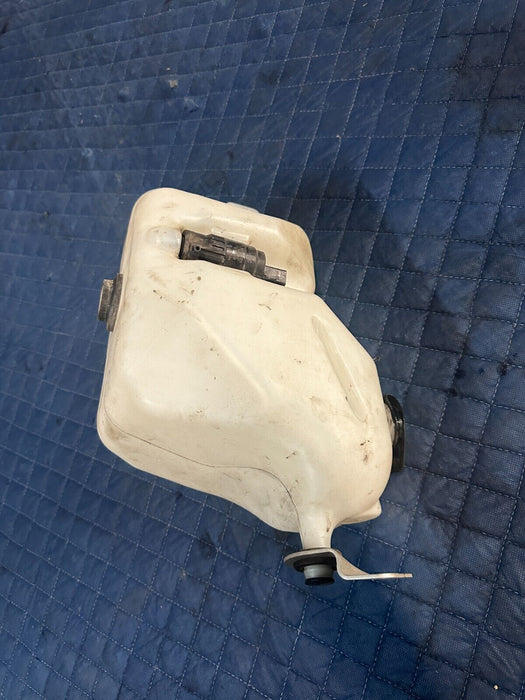 2014 AUDI R8 4.2L V10 OEM WINDSHIELD WASHER FLUID TANK RESERVOIR 423 955 449