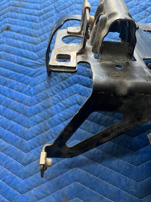 2016 NISSAN TITAN XD INNER FRONT LEFT DRIVER BUMPER BRACKET W/ FOGLIGHT OEM