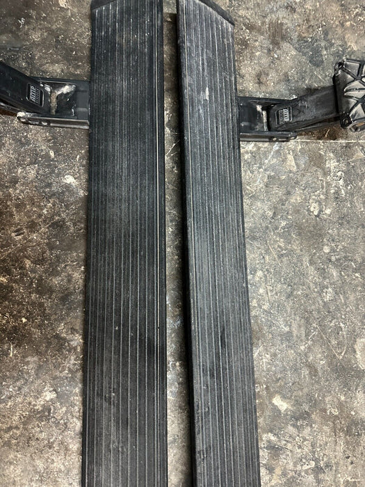 2017-2021 AMP RESEARCH RIGHT LEFT POWER RUNNING BOARD PAIR