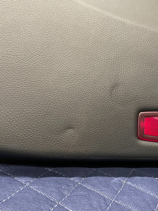 2017 MERCEDES BENZ C63 AMG CONV FRONT LEFT LEATHER ALCANTERA DOOR PANEL *DENTS*
