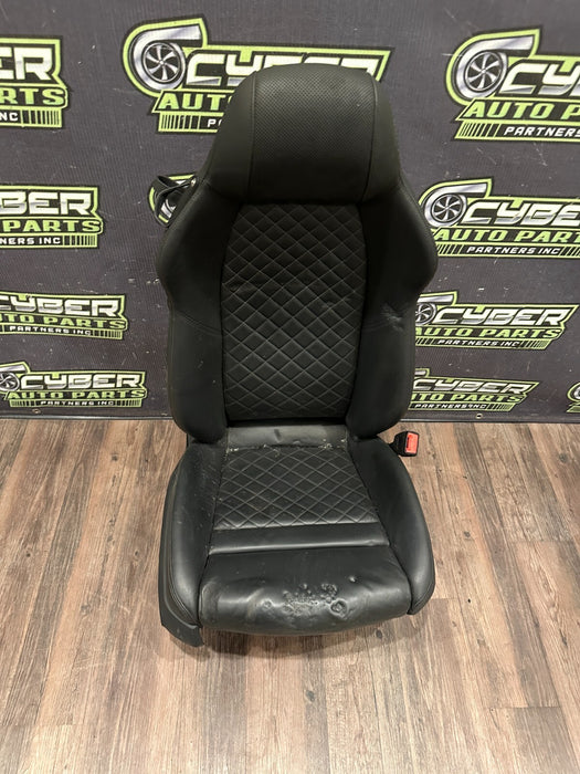 2017 2021 AUDI R8 PLUS RIGHT PASSENGER OEM GENUINE DIAMOND STITCHED ~WEAR~