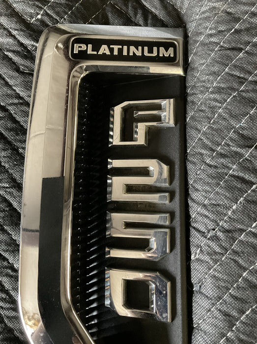 2017 2018 2019 FORD F250 PLATINUM DIESEL 6.7L LEFT PASSENGER FENDER EMBLEM OEM