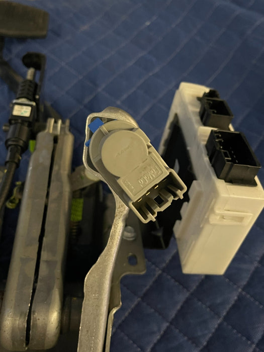 2017 2018 2019 FORD F250 F350 F450 LARIAT GAS ACCELERATOR PEDAL OEM