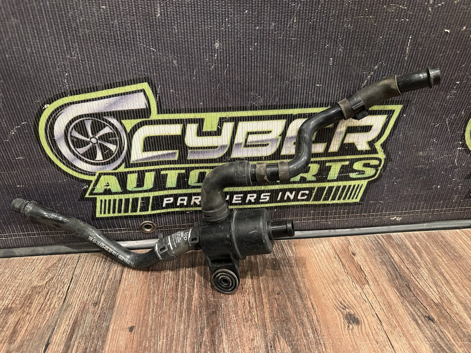 2021 AUDI R8 HURACAN REAR LEFT FUEL VAPOR CANISTER OEM 4S0 201 389 C