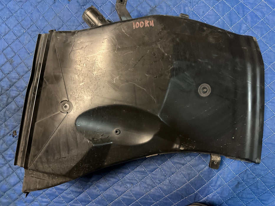 2018 AUDI R8 QUATTRO OEM REAR RIGHT AIR INTAKE DUCT GUIDE 4S7121334 ~DAMAGE~