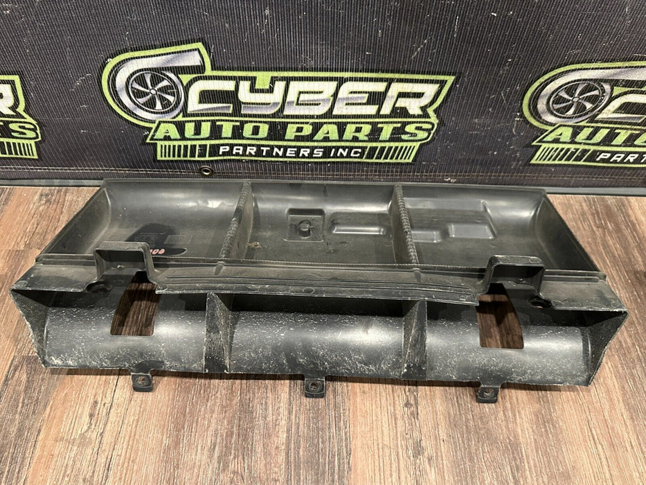 2017-18 AUDI R8 REAR AIR GUIDE PANEL TRIM OEM 4S0 121 139 C