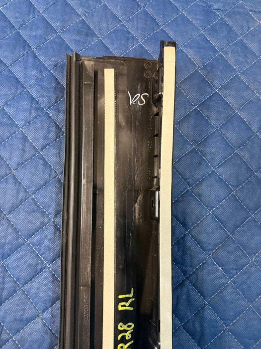 2017-2019 FORD F250 LIMITED REAR LEFT DRIVER SIDE GLOSS BLACK B PILLAR DOOR TRIM