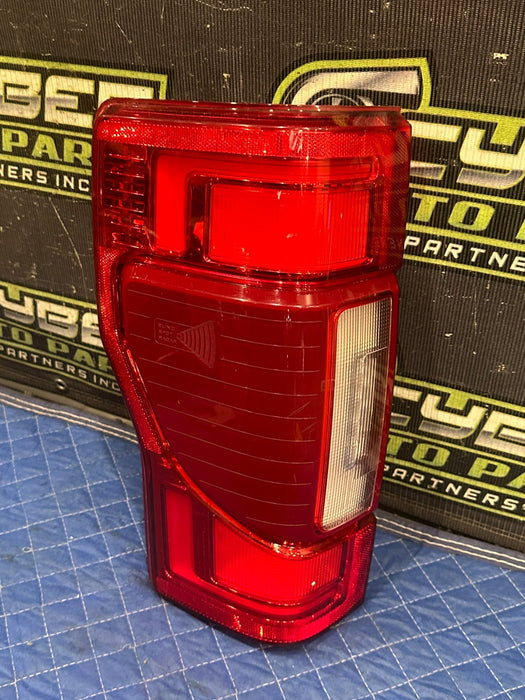 2020-2022 FORD F350 F450 DRIVER LEFT LED TAIL LIGHT OEM *WEAR 5-9*