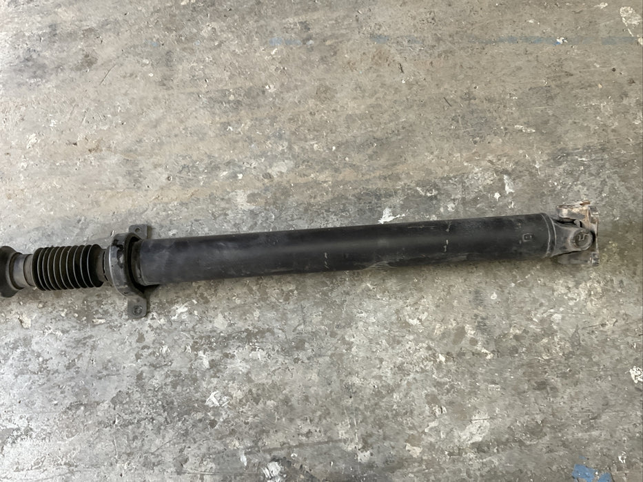 2016-2018 NISSAN TITAN XD 4X2 2WD DIESEL REAR DRIVE SHAFT 37000-EZ00D