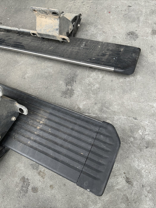 2017 2018 2019 FORD F250 F350 F450 OEM POWER RUNNING BOARDS PAIR LH RH~DENTS~