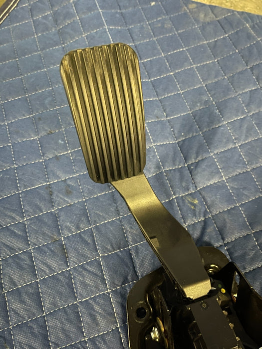 2017 2018 2019 FORD F250 F350 F450 LARIAT STOP BRAKE PEDAL OEM