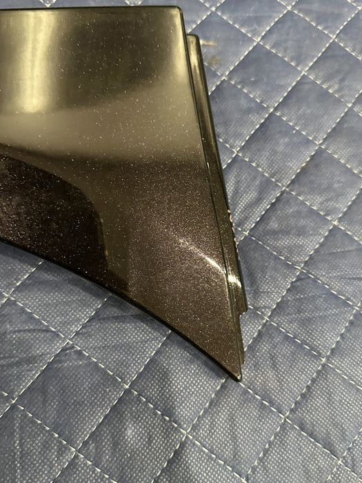 2014 AUDI R8 OEM RIGHT PASSENGER FENDER GARNISH PANEL TRIM W/ BRACKET & FOAM