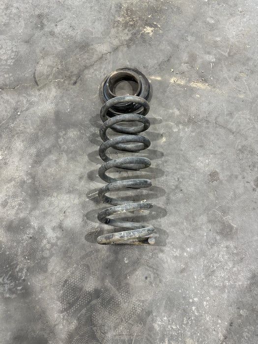 2015 DODGE RAM 2500 FRONT PASSENGER RIGHT COIL SPRING OEM 68172113AB