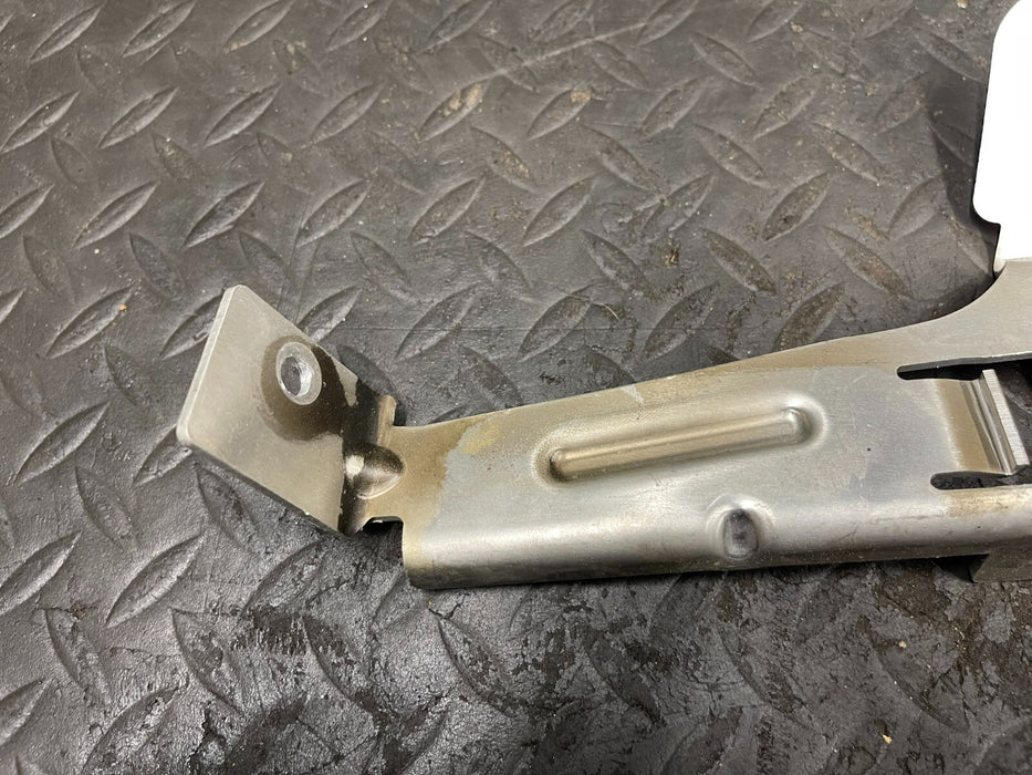 2017 AUDI R8 BRACKET OEM 2018 4S1-864-775