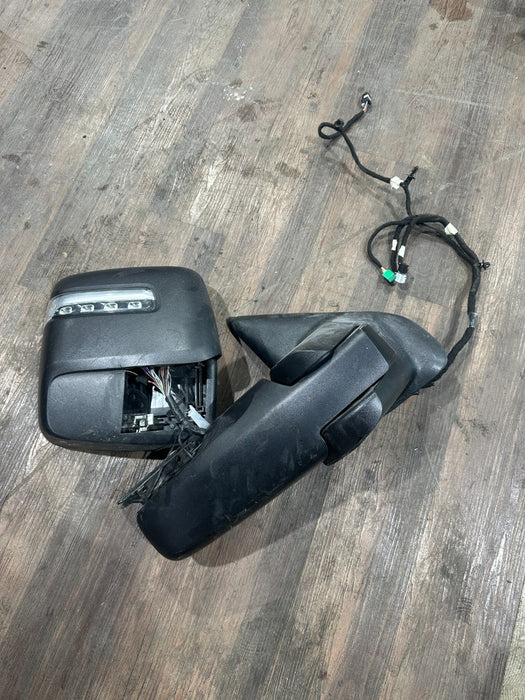 2024 DODGE RAM 3500 LARAMIE PASSENGER RIGHT TOWING MIRROR OEM *DAMAGED*