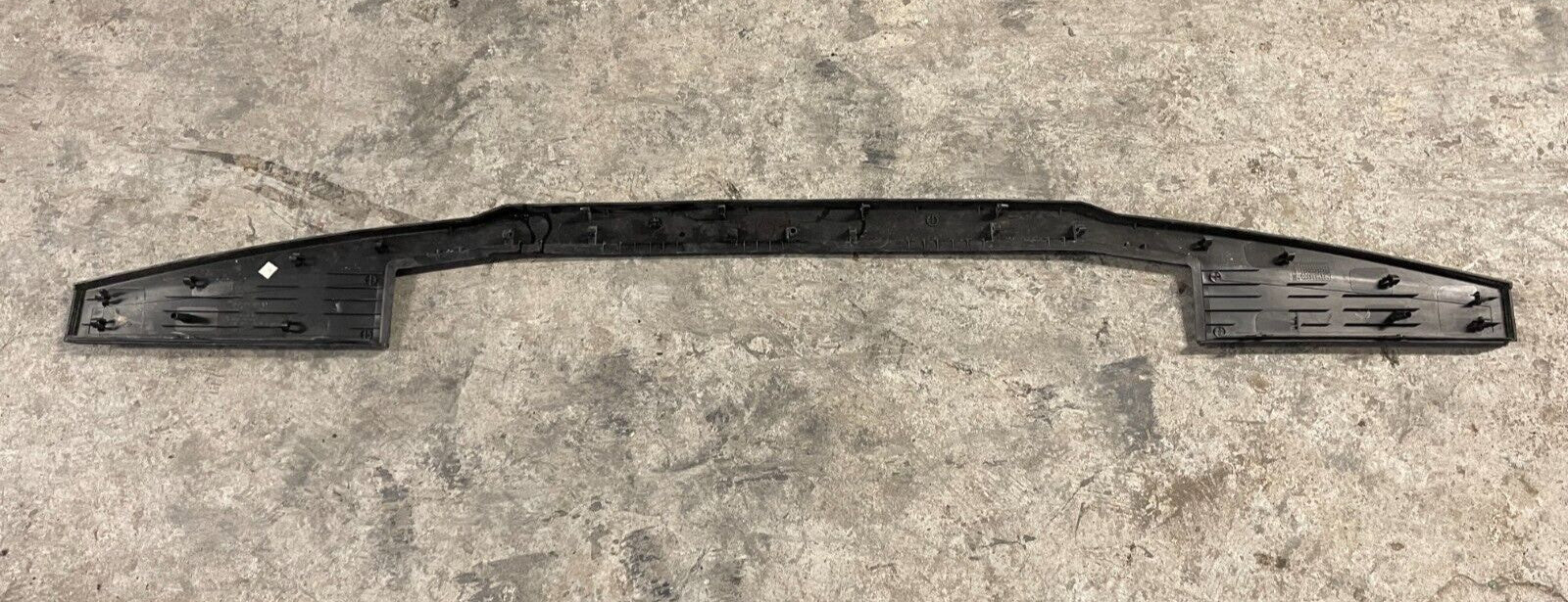 2017-2020 FORD F250 F350 F450 SUPER DUTY TAILGATE TOP TRIM CAP COVER MOLDING OEM