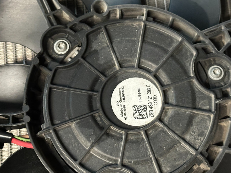 2017 AUDI R8 V10 FRONT RIGHT RADIATOR A/C CONDENSER 4S0 816 411 4S0 121 252 B