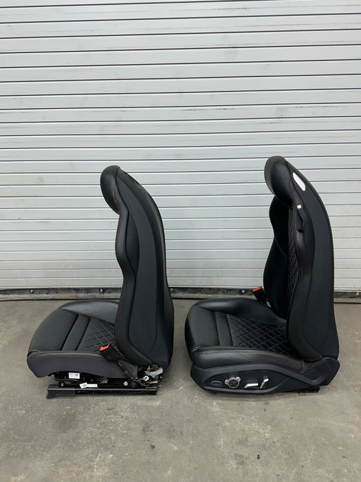 2017 AUDI R8 LEFT RIGHT RED DIAMOND STITCHED SEATS OEM *WEAR/READ DESC*