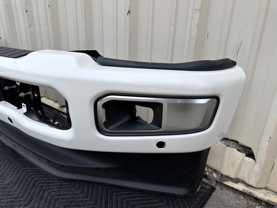 2023 2024 2025 FORD F250 F350 PLATINUM FRONT BUMPER ASSEMBLY STAR WHITE OEM