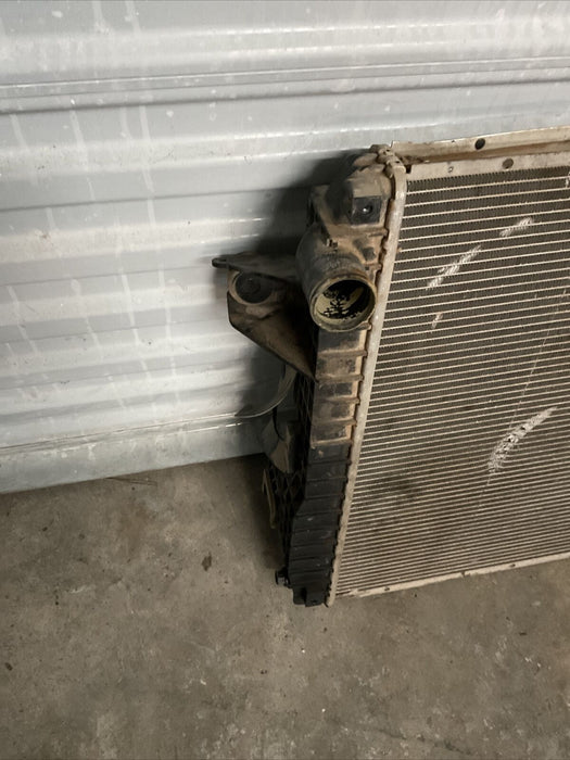 2017 DODGE RAM 2500 3500 CREW CAB FRONT RADIATOR  OEM