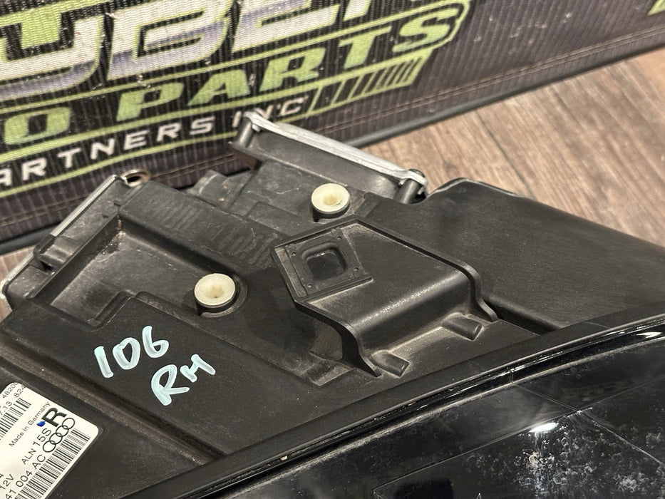 2014 2015 AUDI R8 HEADLIGHT COMPLETE RIGHT PASSENGER SIDE GENUINE 420941004AC