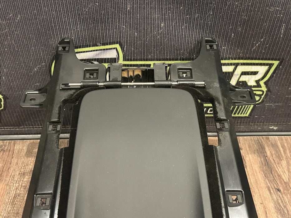 2017 AUDI R8 SPYDER REAR STORAGE COMPARTMENT BIN OEM 4S7 868 675