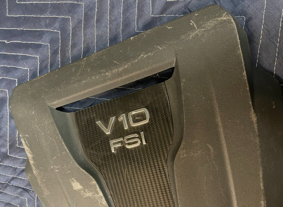 2017 AUDI R8 V10 FSI ENGINE COVER W/ CARBON FIBER BACKGROUND OEM