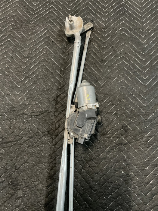 2015 DODGE CHALLENGER HELLCAT SRT WINDSHIELD WIPER MOTOR OEM
