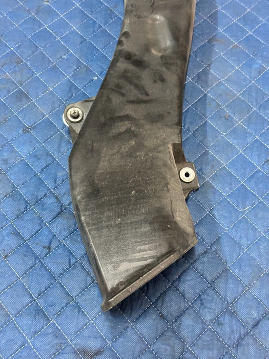 2012-2014 AUDI R8 V10 OEM ENGINE RIGHT AIR INTAKE TUBE PIPE PLASTIC