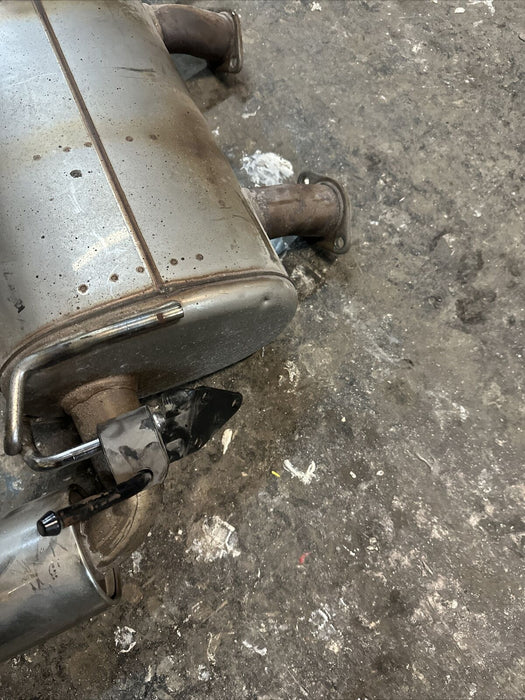 2018 NISSAN 370Z OEM REAR MUFFLER EXHAUST WITH TIPS 20100 0GA0A