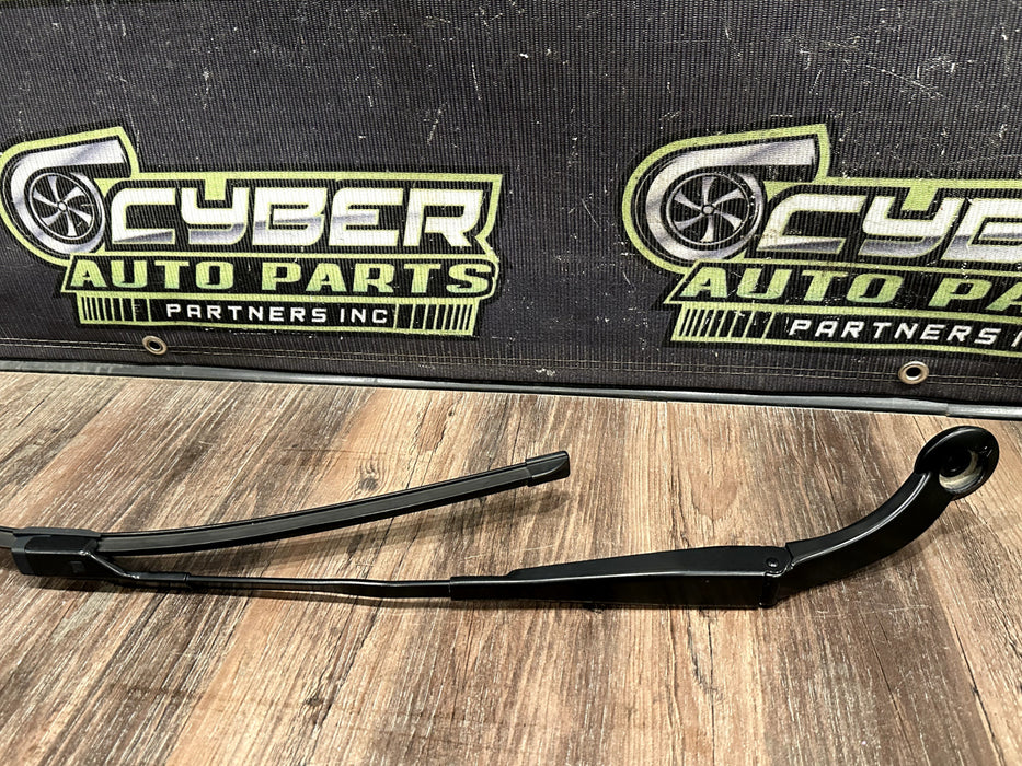 2017 2018 AUDI R8 PLUS FRONT PASSENGER RIGHT WINDSHIELD WIPER OEM