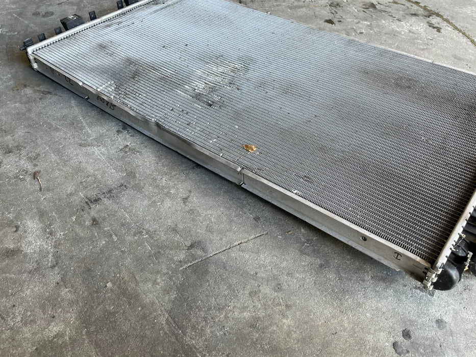 2017-2019 FORD F250 F350 6.7L DIESEL RADIATOR W/ HOSES OEM (DAMAGED)