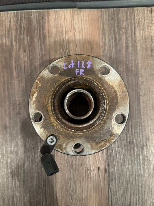 2017 AUDI R8 FRONT RIGHT WHEEL HUB BEARING OEM