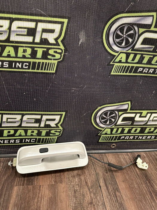 2017 FORD F250 F350 FRONT RIGHT DOOR HANDLE METALLIC WHITE (UG) ~MINOR WEAR~