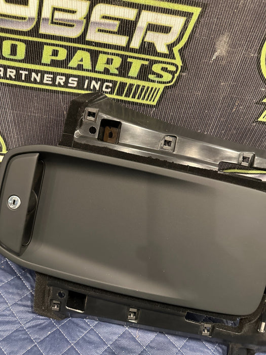 2018 AUDI R8 SPYDER REAR STORAGE COMPARTMENT BIN OEM 4S7 868 675