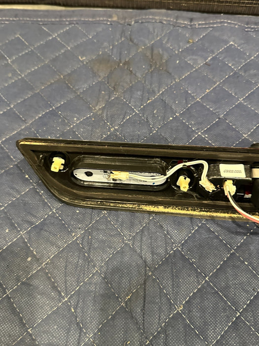 2017-2019 FORD F250 F350 3RD THIRD BRAKE LIGHT W CAMERA OEM