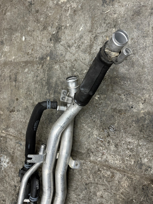 2014 AUDI R8 OEM UNDERBODY CENTER COOLANT PIPE LINE HOSE TUBE 420 121 050 B
