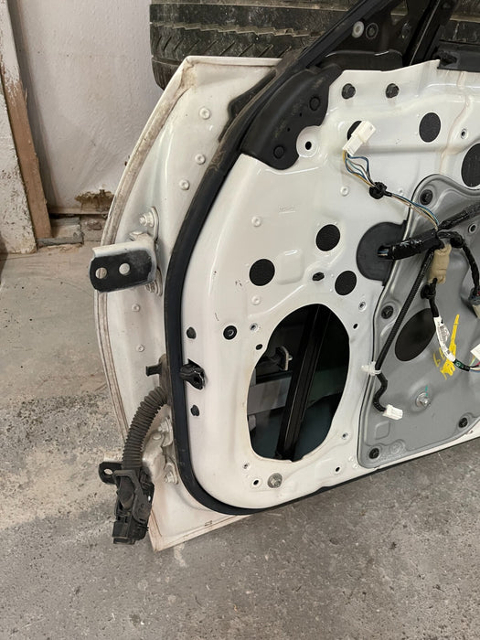 2009-2020 NISSAN 370Z COUPE DOOR PASSENGER RIGHT PEARL WHITE OEM