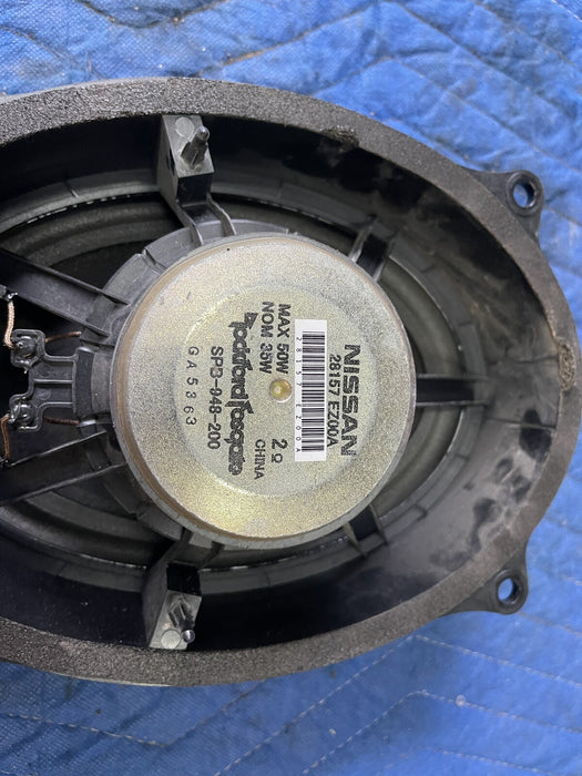 2016 2019 NISSAN TITAN XD CREW FRONT LEFT DRIVER DOOR SPEAKER 28157-EZ00A OEM