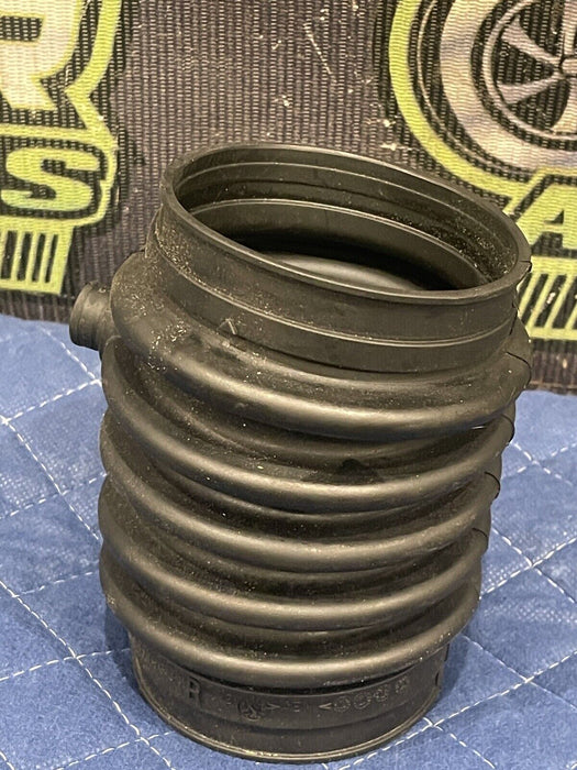 2017 AUDI R8 PLUS INTAKE TUBE LEFT OR RIGHT 420-133-385-J 420133385J