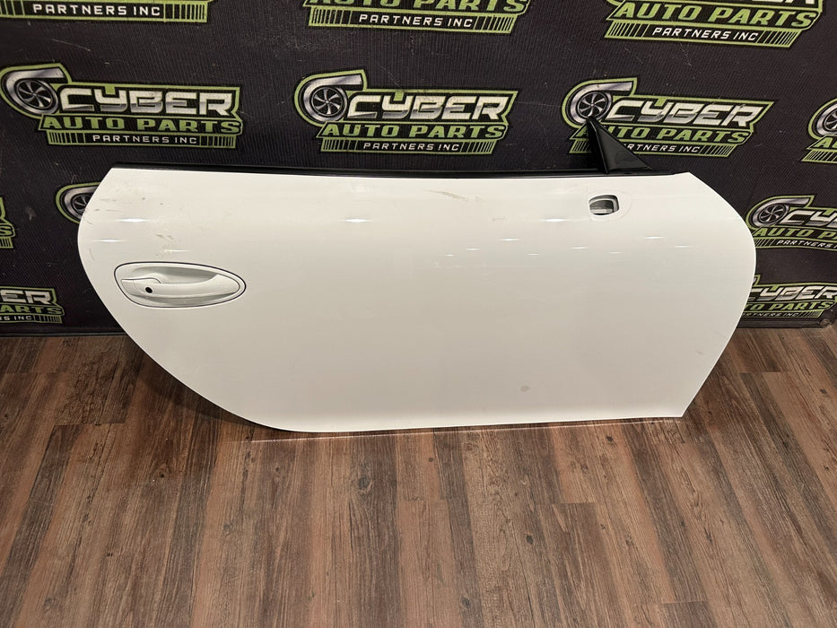 2014 PORSCHE 911 TURBO S PASSENGER RIGHT WHITE DOOR SHELL OEM *RESIDUE/READ*
