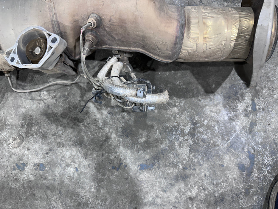 2024 FORD F350 CATALYTIC CONVERTER 24K MILES OEM