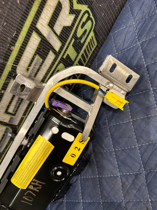 2014 AUDI R8 RIGHT PASSENGER KNEE AIRBAG AIR BAG MODULE 420 880 842 D