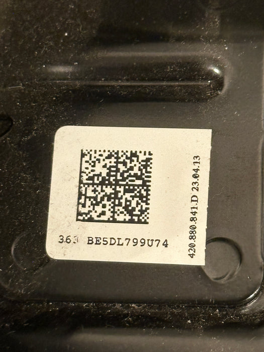 2014 AUDI R8 LEFT DRIVER KNEE AIRBAG AIR BAG MODULE 420 880 841 D