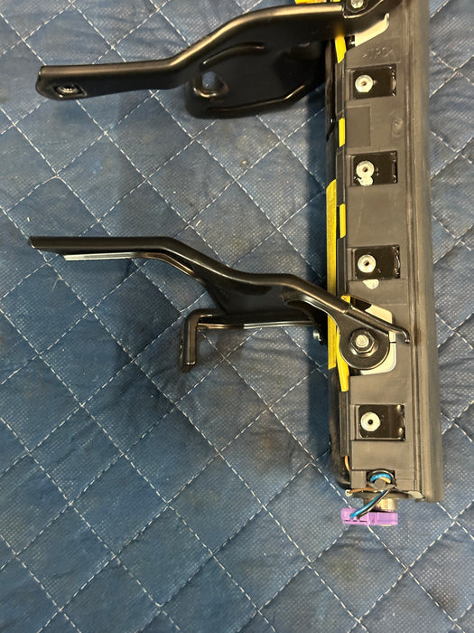 2014 AUDI R8 LEFT DRIVER KNEE AIRBAG AIR BAG MODULE 420 880 841