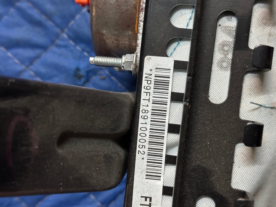 2016-2019 NISSAN TITAN XD RIGHT PASSENGER DASH DASHBOARD AIRBAG OEM